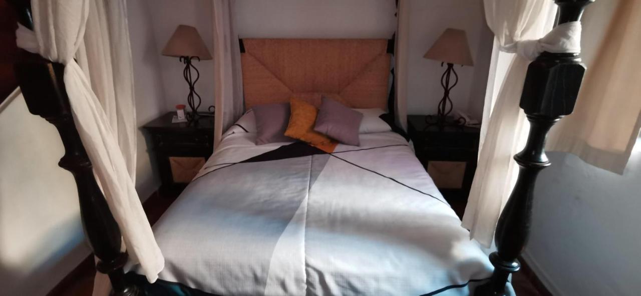 Hotel Rosa Morada Tlaquepaque Zewnętrze zdjęcie