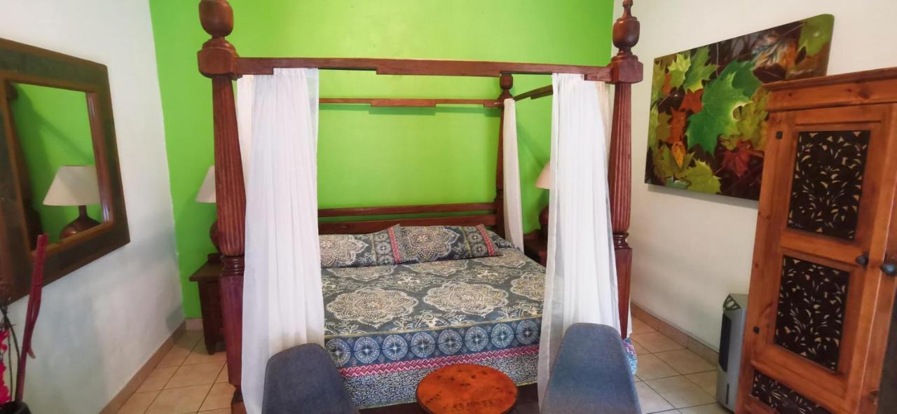 Hotel Rosa Morada Tlaquepaque Zewnętrze zdjęcie