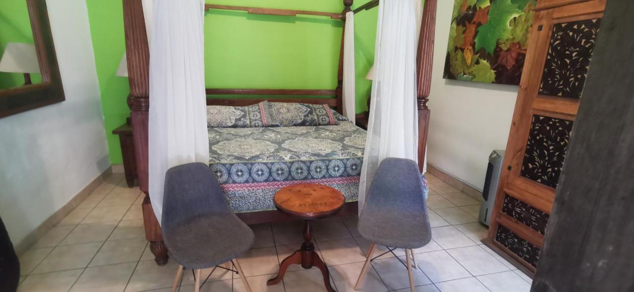 Hotel Rosa Morada Tlaquepaque Zewnętrze zdjęcie