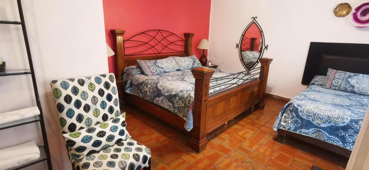 Hotel Rosa Morada Tlaquepaque Zewnętrze zdjęcie