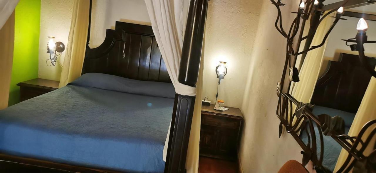 Hotel Rosa Morada Tlaquepaque Zewnętrze zdjęcie
