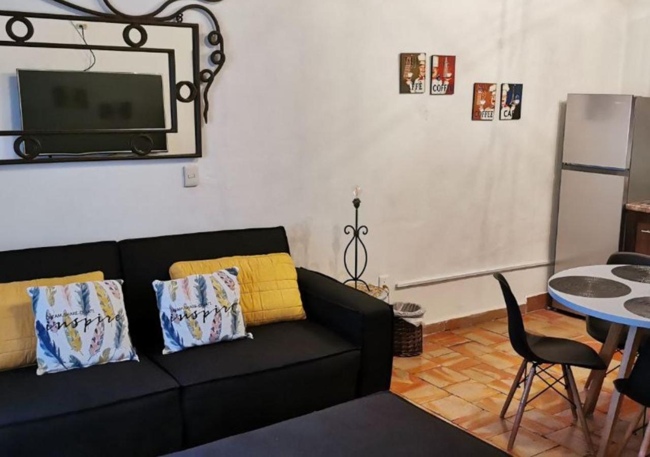 Hotel Rosa Morada Tlaquepaque Zewnętrze zdjęcie