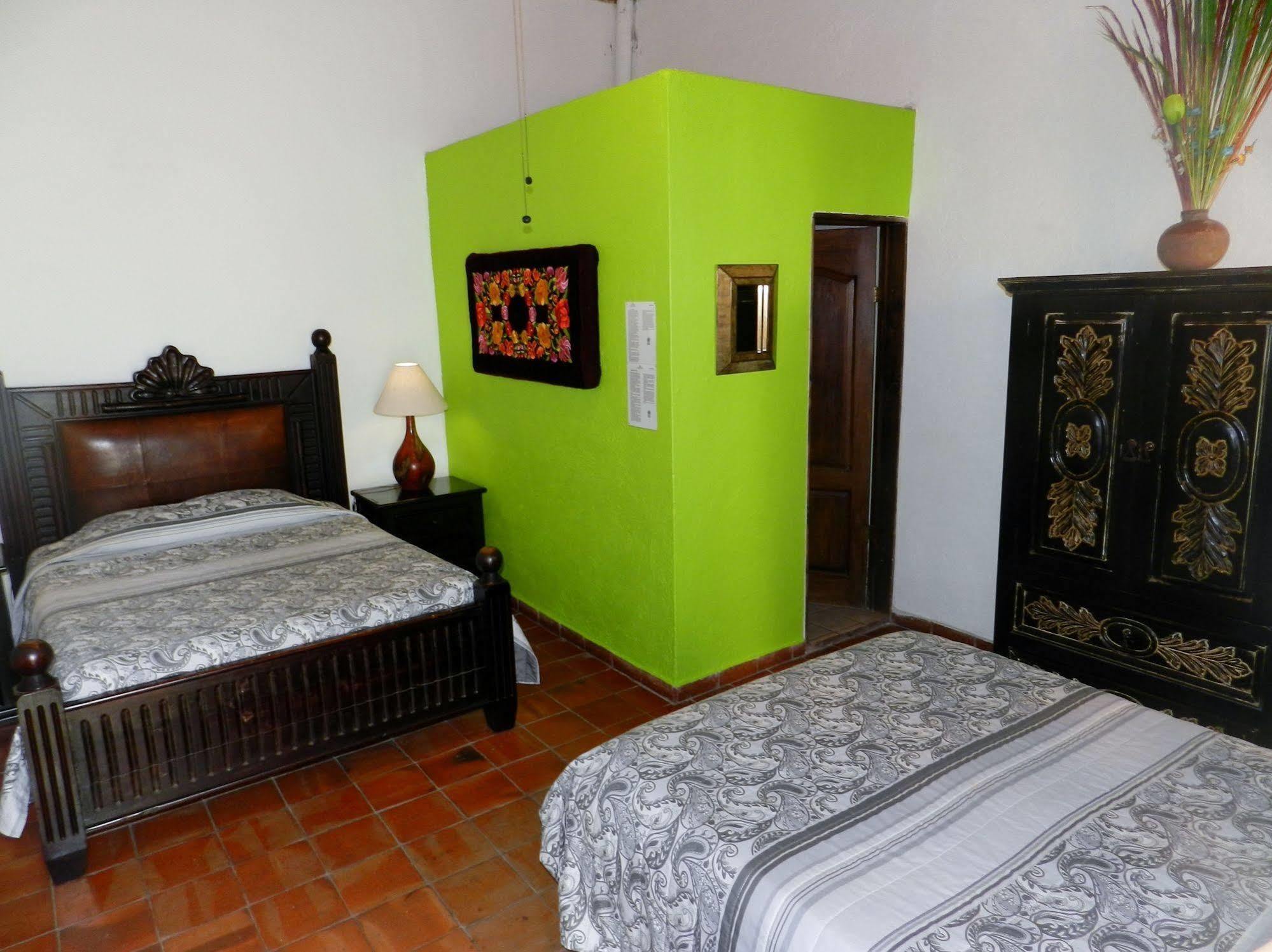 Hotel Rosa Morada Tlaquepaque Zewnętrze zdjęcie